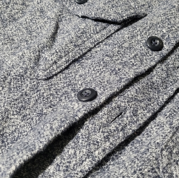 Button Up - Picture 5 of 6